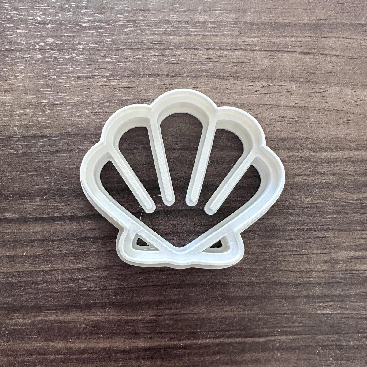 Clamshell Cookie Cutter