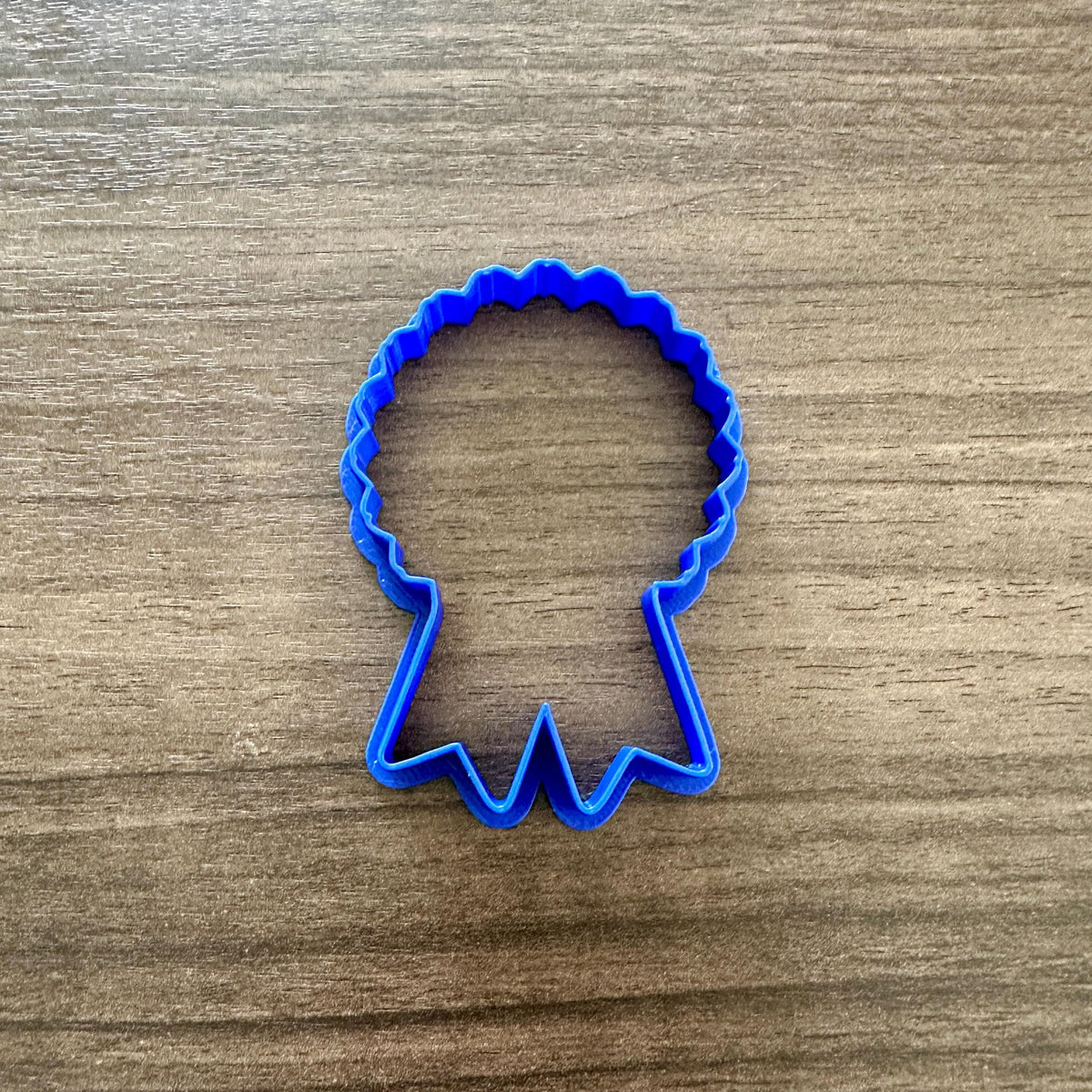 Blue Ribbon Outline Cookie Cutter