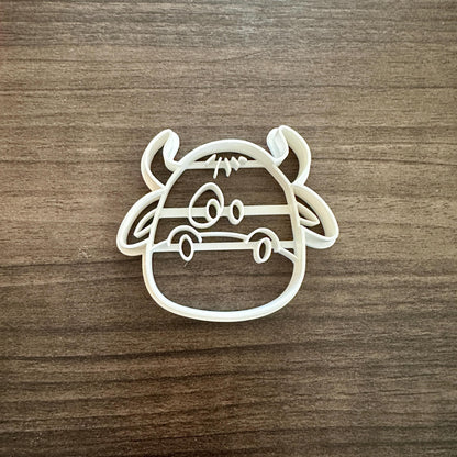 Farm Animal Faces Cookie Cutter Set: Bull Face Cookie Cutter