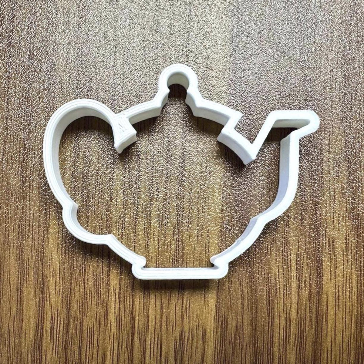 London England Cookie Cutter Set: Round Teapot Cookie Cutter
