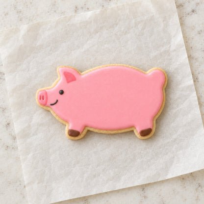 Pig Outline Cookie Cutter (decorated cookie mockup)